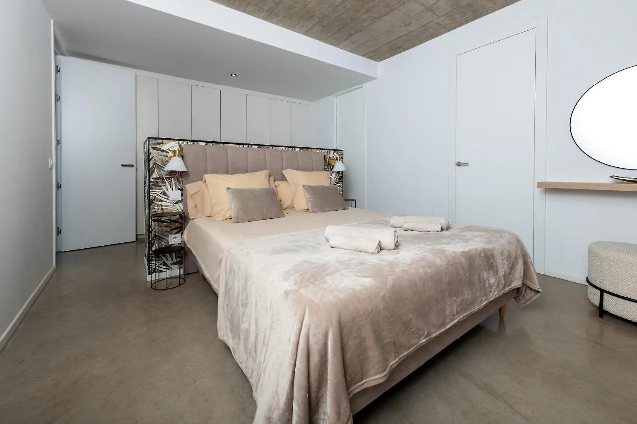 Villa Ventura לאחארס