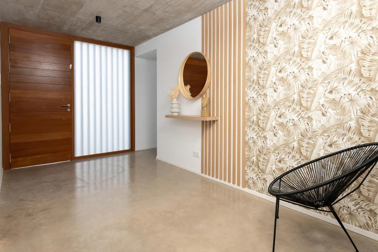 Villa Ventura לאחארס 0*,