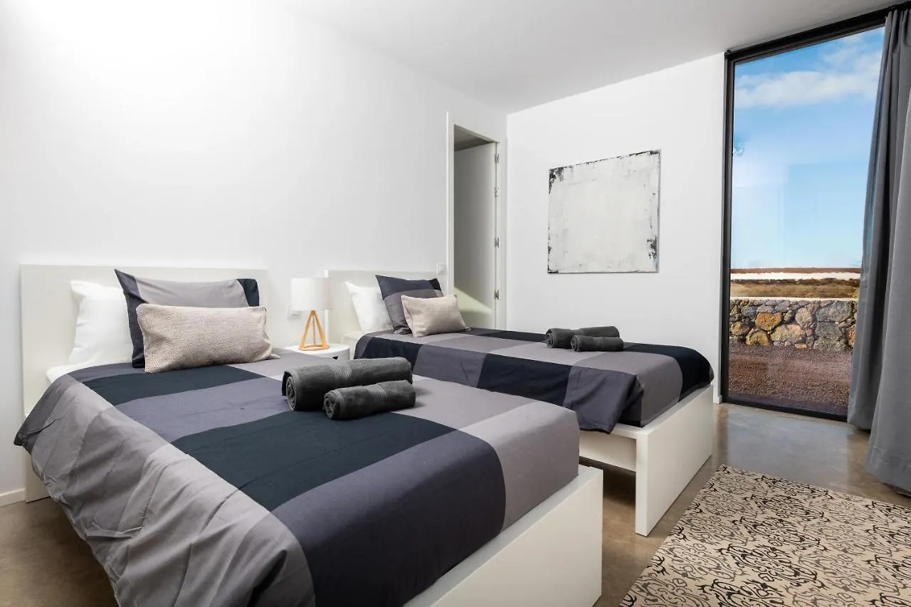 Villa Ventura לאחארס